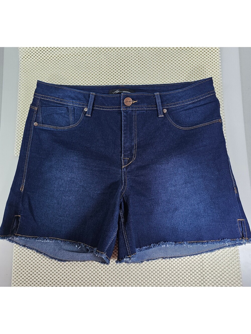 AG Adriano Goldschmied Plus Women's Frayed Denim Jean Shorts.  Size 16.